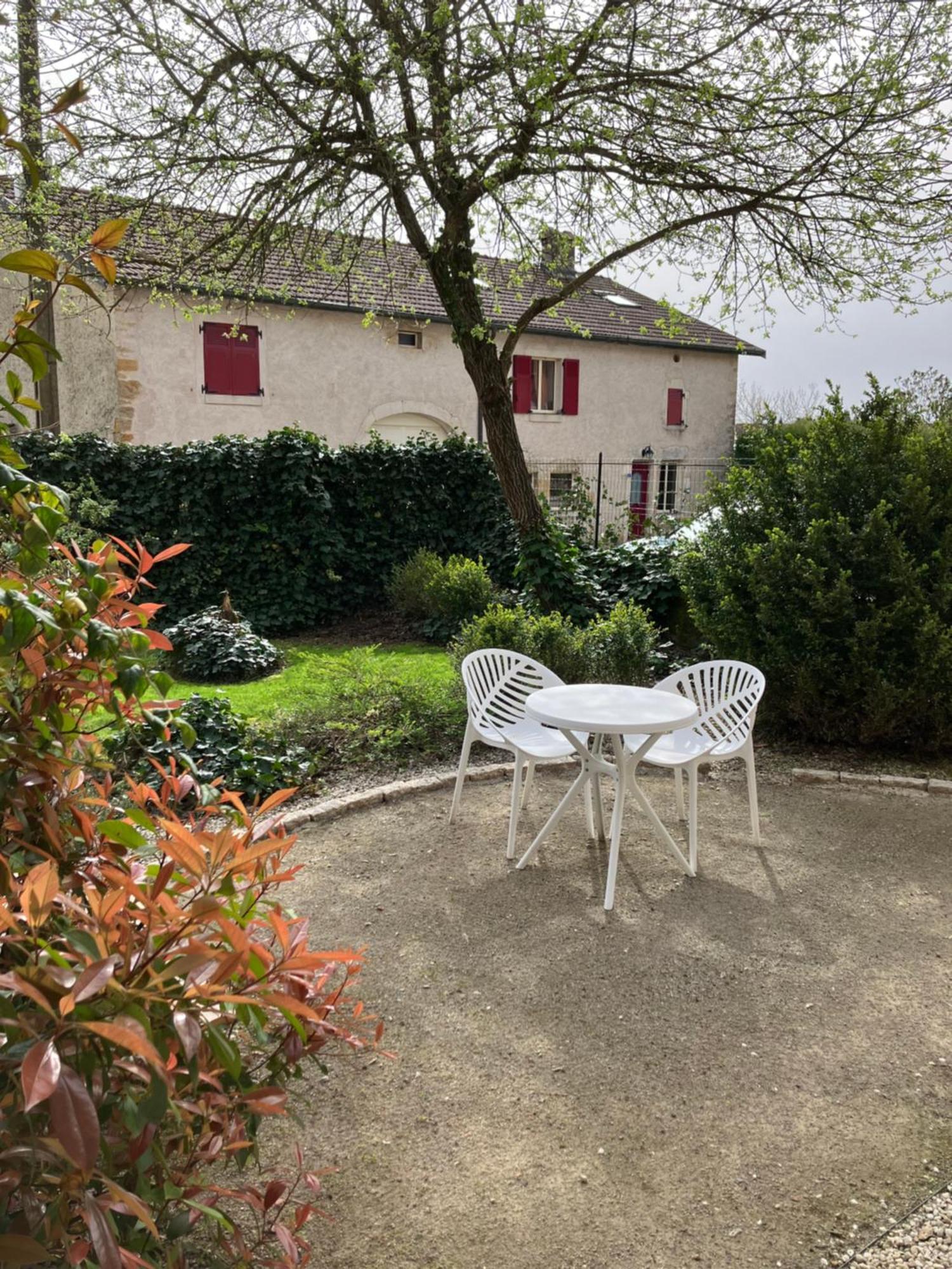 Le Temps Retrouve Hotel Rouvres-la-Chétive Buitenkant foto